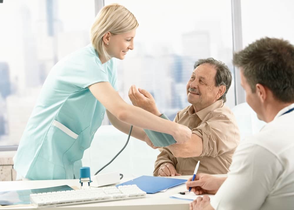 6 Problems That Flies Can Cause for Your Healthcare Facility