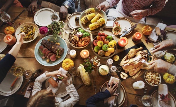 thanksgiving-dinner-main
